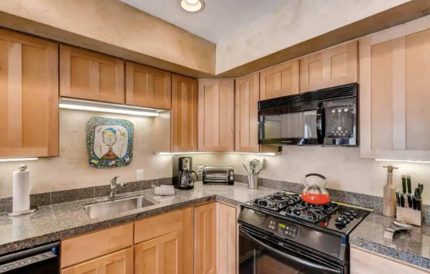 Best Location In The Heart Of Lions Head, Ski Lockers, Jacuzzi And Pool Vail Exterior photo